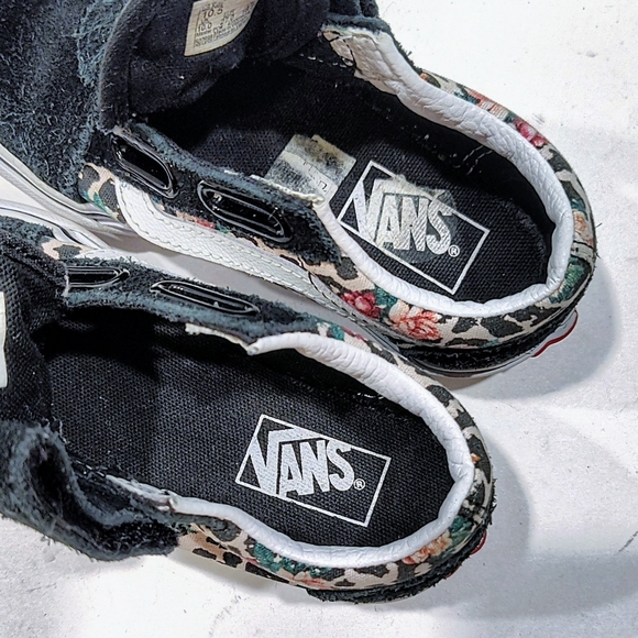 Vans Kids Leopard Floral Old Skool V Sneakers Black Suede 10.5 US Hook & Loop - Picture 5 of 9